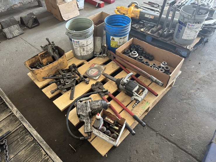 lot-of-industrial-tools-bolt-cutters,-pneumatic-to-lot-of-industrial-tools-bolt-cutters,-pneumatic-to-image-4