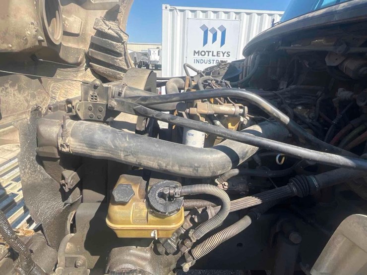 2005-freightliner-m2-20yd-rear-load-refuse-truck-image-13