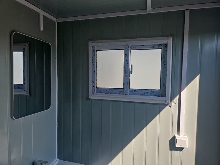 portable-restroom-image-8