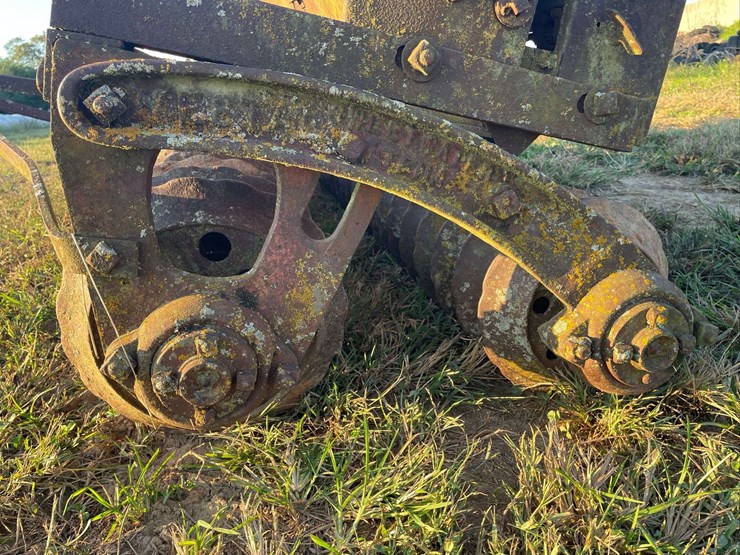 7'-vestal-cultipacker-seeder-image-18