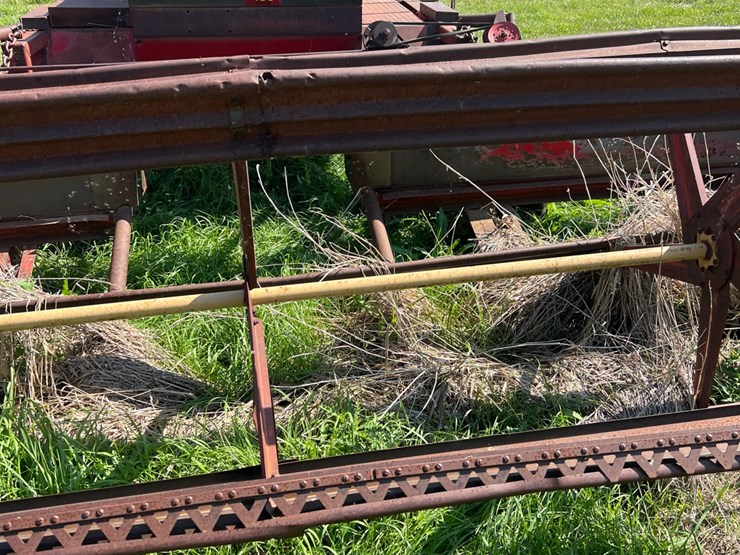 400-versatile-swather,-been-sitting,-not-running-image-13