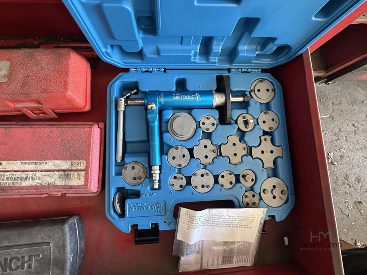 matco-rolling-tool-box-w/sktools-top-chest--fully-matco-rolling-tool-box-w/sktools-top-chest--fully-image-23