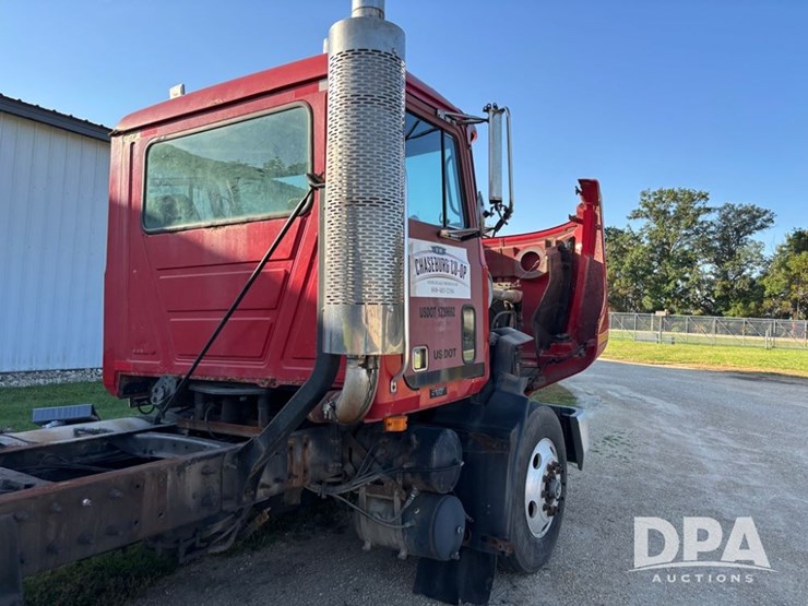 mack-ch613-image-40