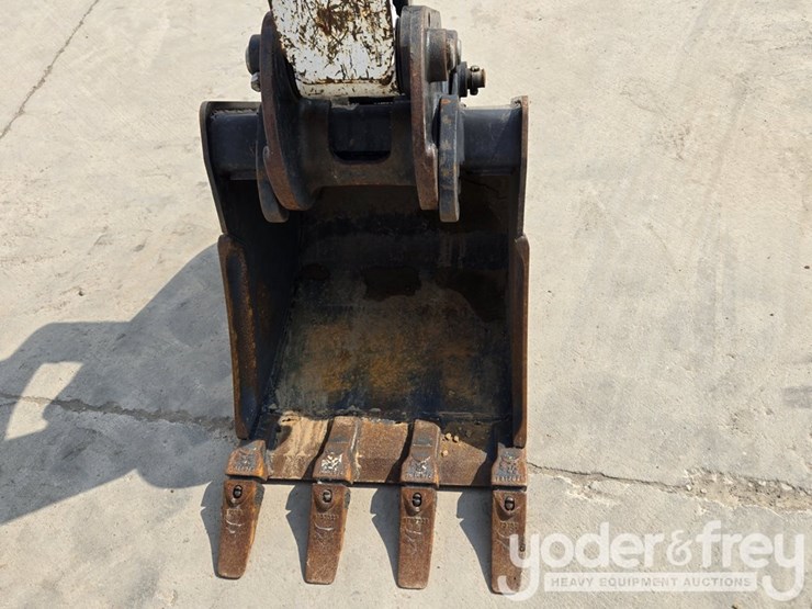 2021-bobcat-e35-image-11