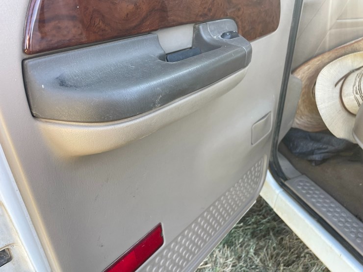 2002-ford-f350-image-25
