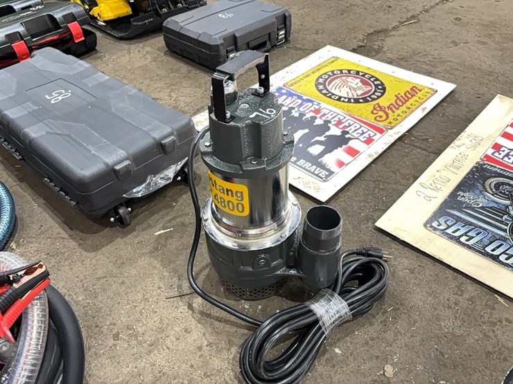 new-mustang-mp4800-2in.-sub-pump-new-support-equipment-image-1