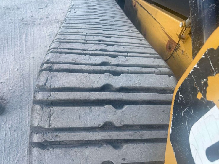 2018-caterpillar-287d-image-23