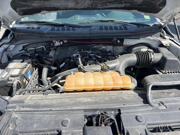 2015-ford-f150-lariat-image-12