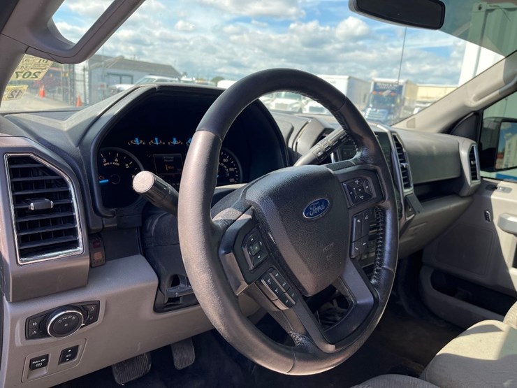 2015-ford-f150-lariat-image-7