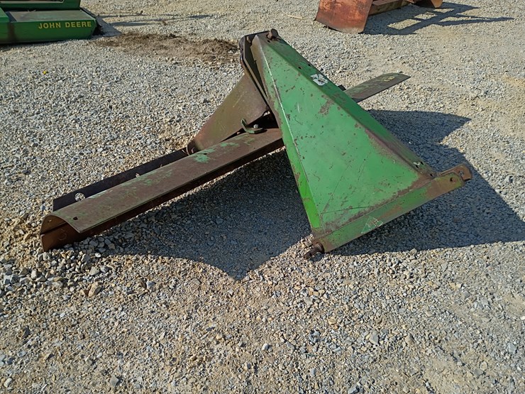 john-deere-7-image-7
