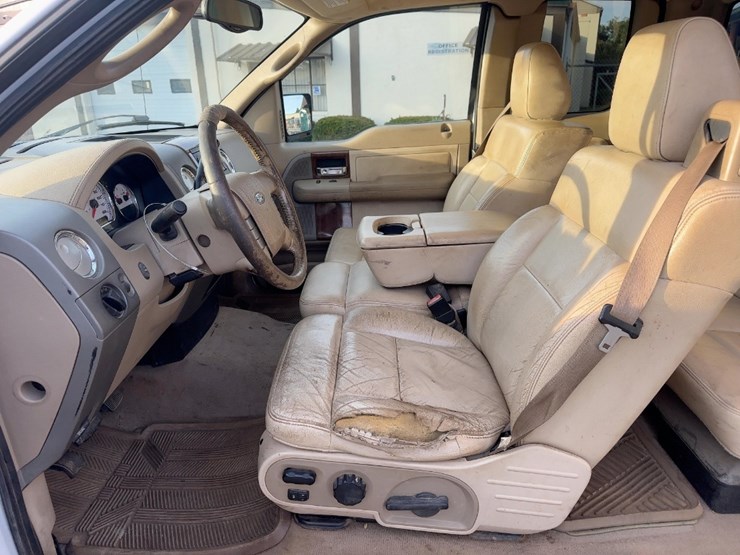 2004-ford-f150-lariat-image-18
