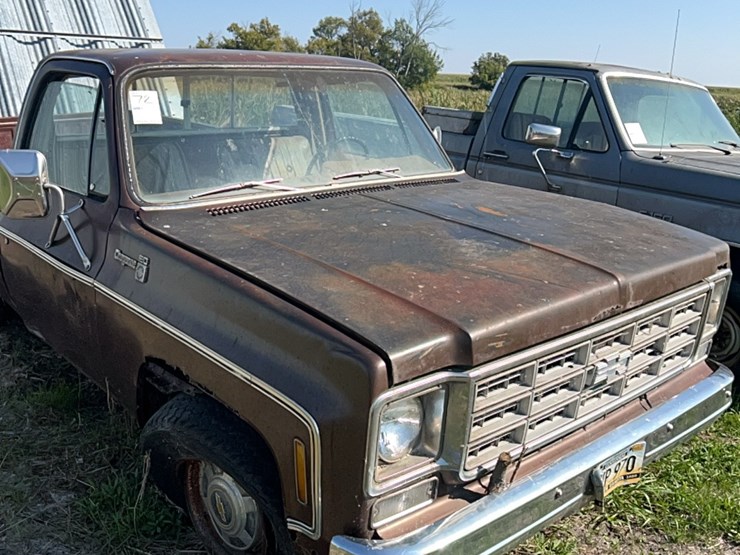 1978-chevy-cheyenne-20-3/4-ton-2-wheel-drive-pick-up,-been-sitting,-sell-as-is-image-11