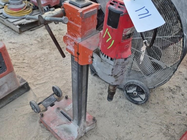milwaukee-core-drill-image-2