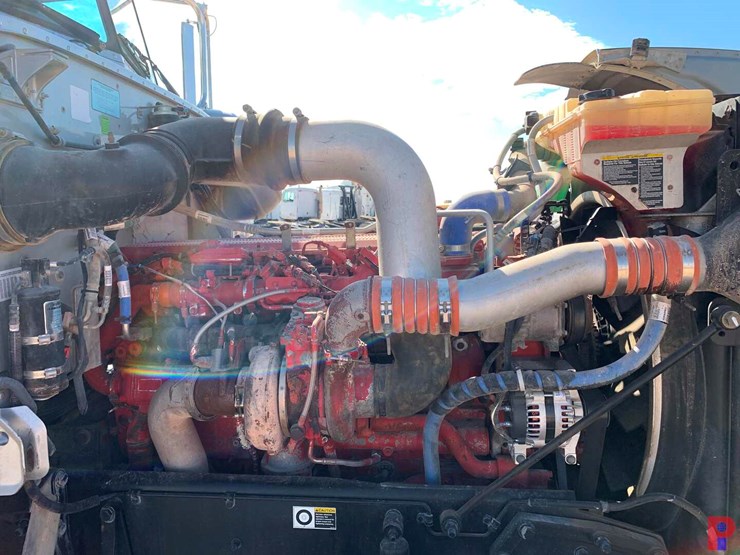 2013-peterbilt-388-image-8