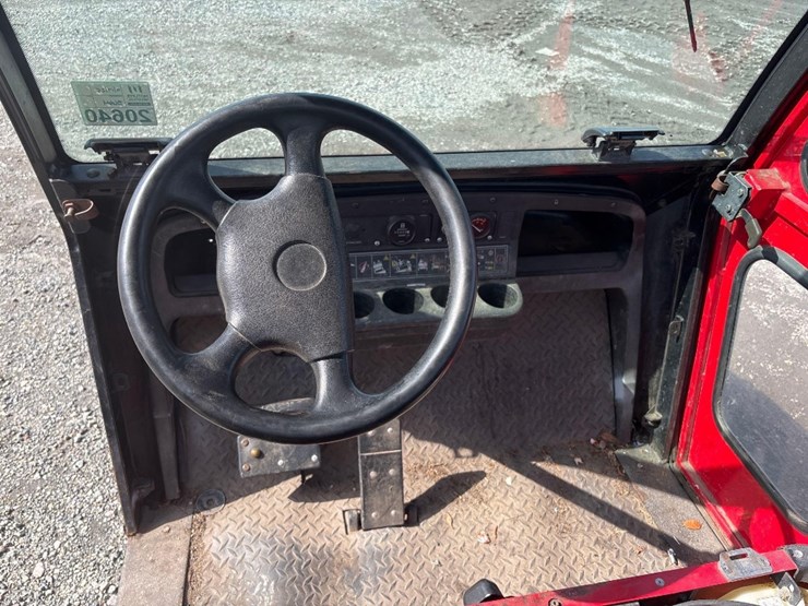 ezgo-golf-cart-image-5