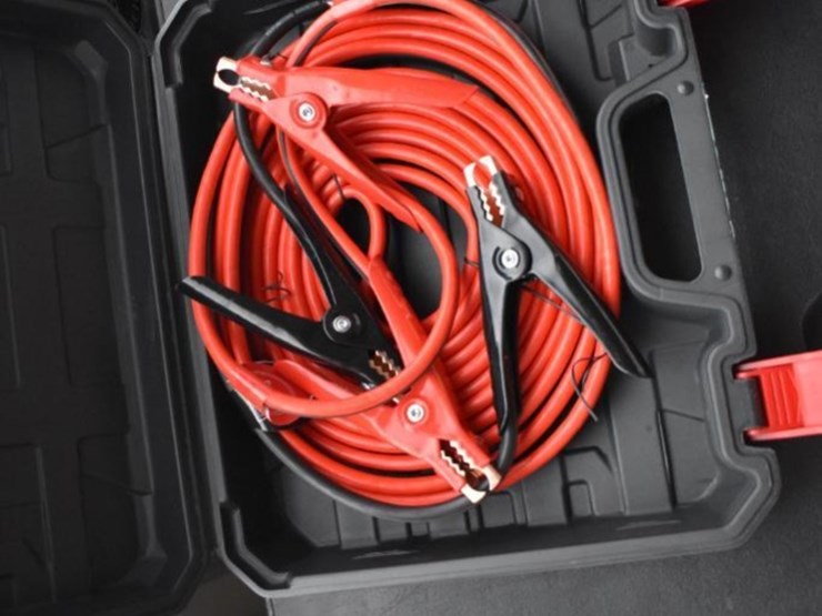 future-jumper-cables-with-case-image-2