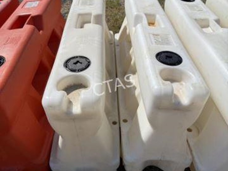 #192-•-(10)-yodock-water-wall-barriers-image-7