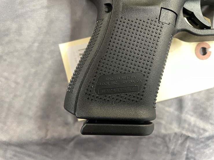 #4010-•-glock-19-gen-5,-sn:-cdyu735-image-12