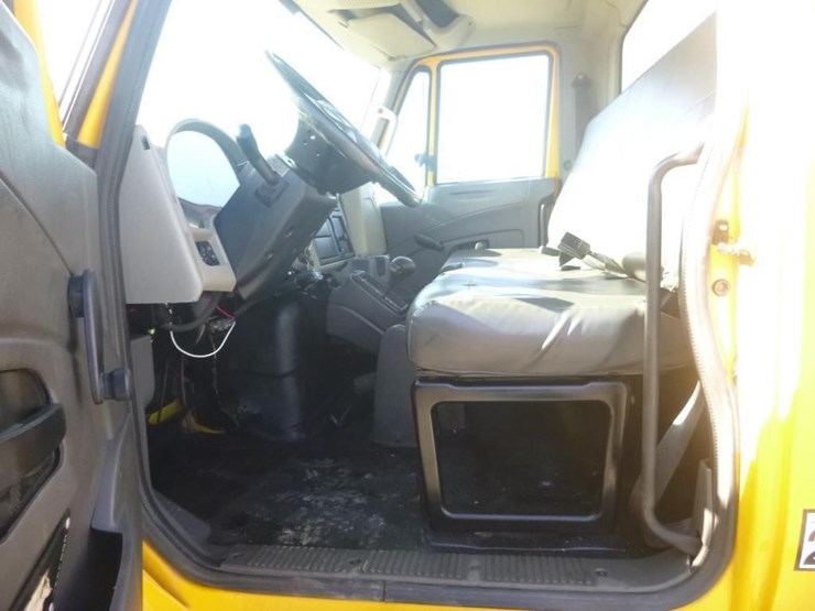international-durastar-4300-image-12