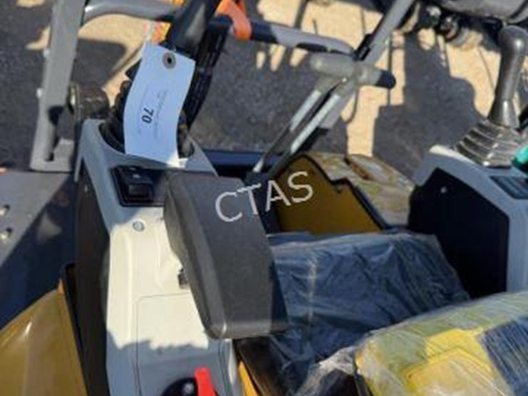 #70-•-mini-excavator---gas---model:-qk18r-image-5