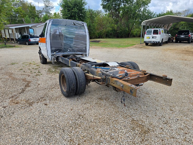 2006-ford-e450-image-11
