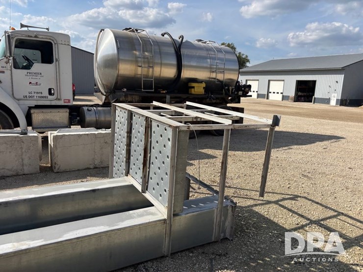 honeyville-receiving-leg-(dr12314)-image-17
