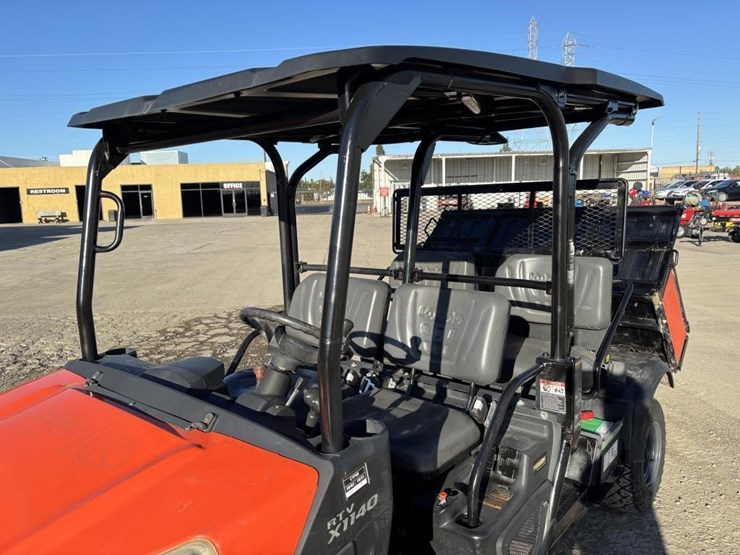 2018-kubota-rtvx1140-image-11