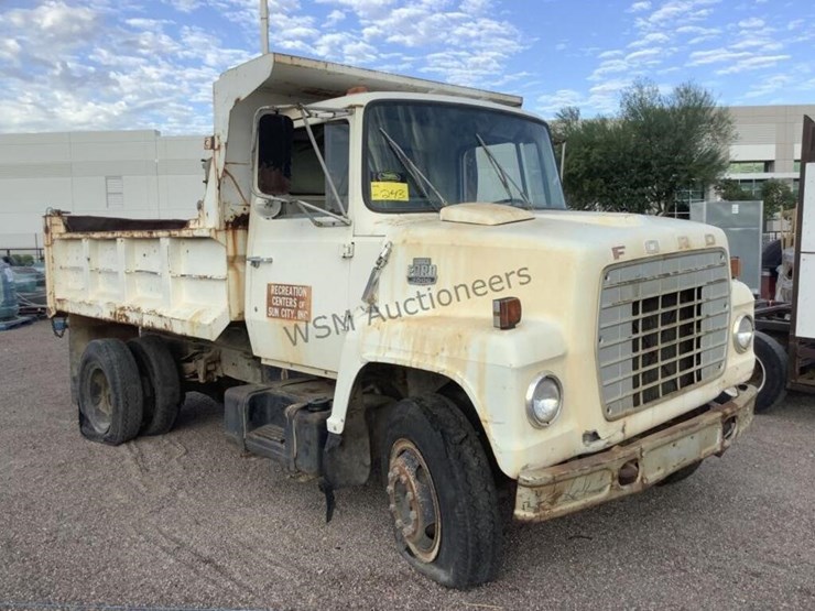 1980-ford-7000-image-1