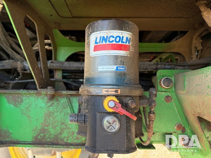 2021-john-deere-r4044-image-108