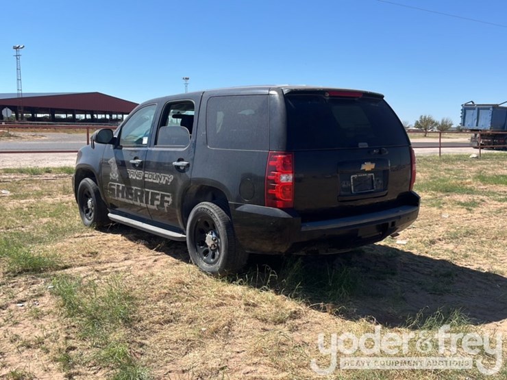 2012-chevrolet-tahoe-image-3