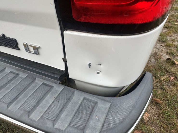 2018-chevrolet-silverado-1500-lt-image-4