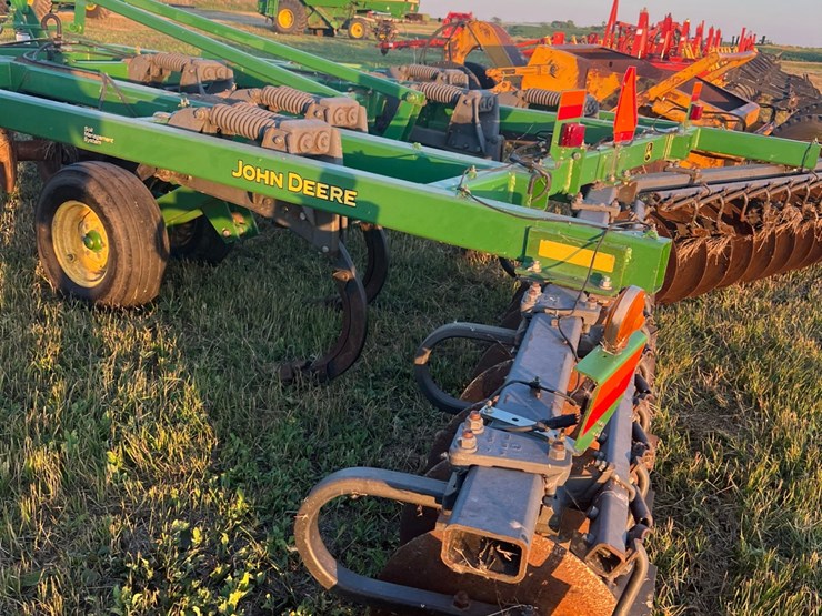 jd-17.5’-soil-management-ststem-ripper-disk-image-37