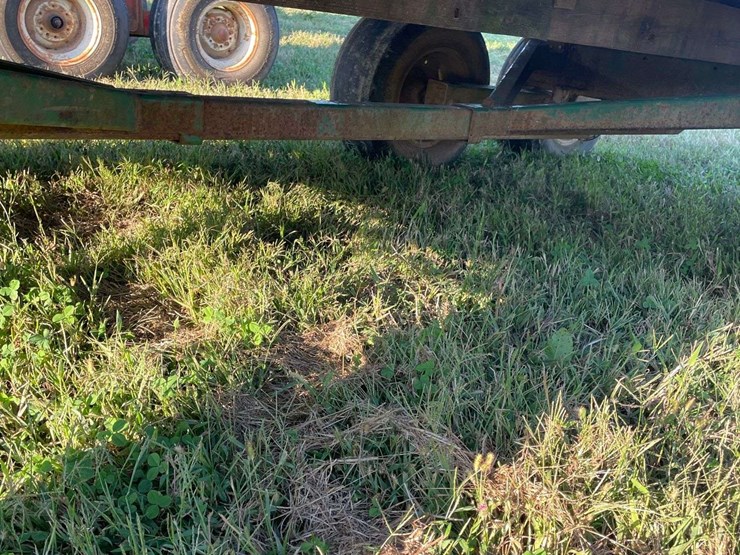 18ft-john-deere-tandem-axle-wagon-image-9