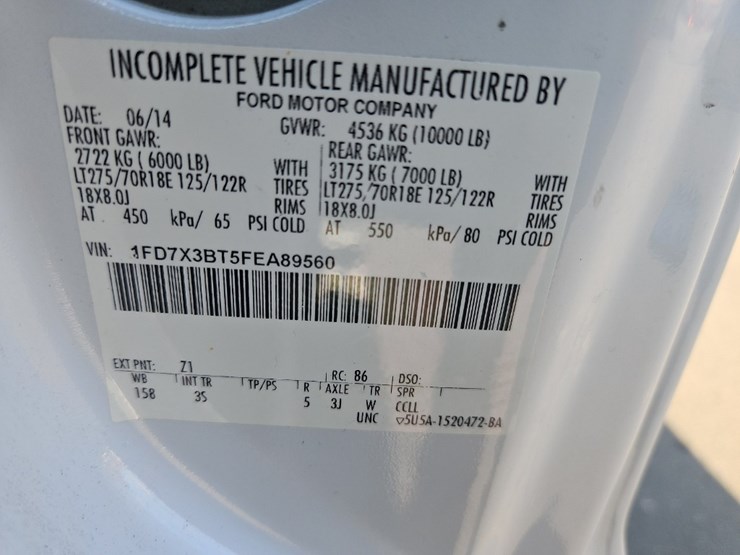 2015-ford-f350-xlt-image-28