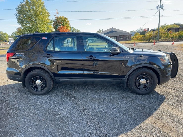 2019-ford-explorer-police-interceptor-image-6