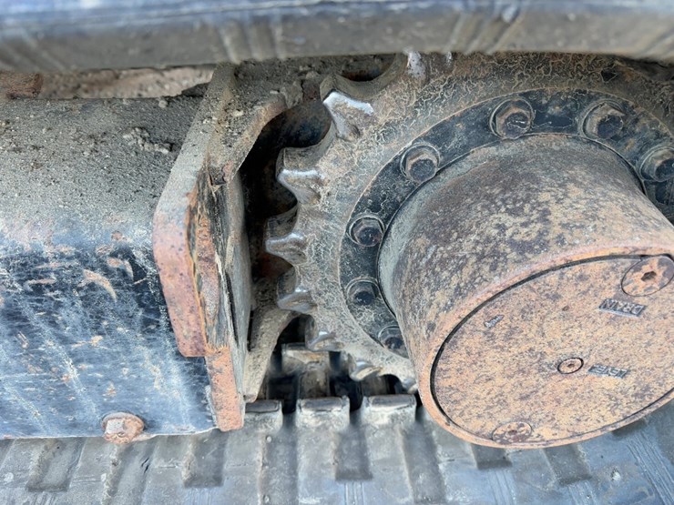 2018-caterpillar-305-image-23