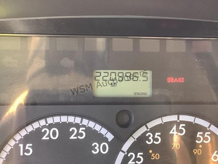 2012-freightliner-m2-f/b-image-21