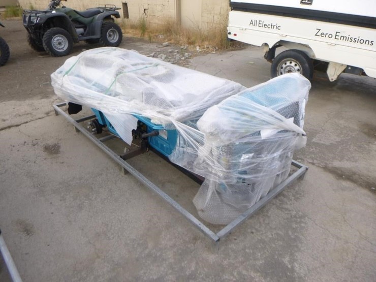 2025-ir-et13-utility-trike-image-2