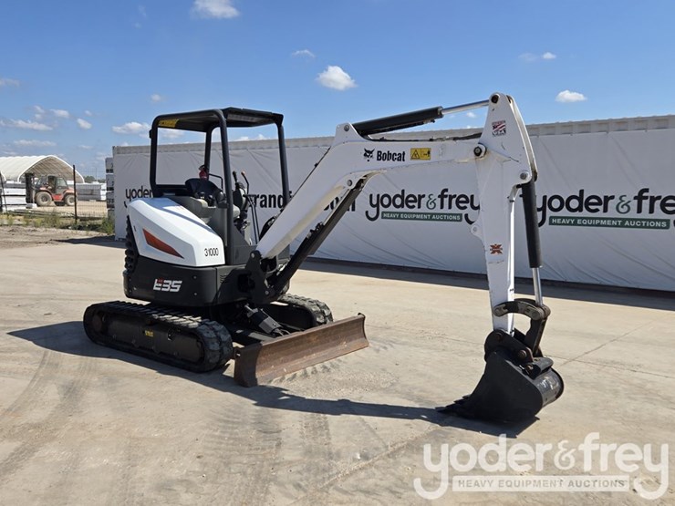 2021-bobcat-e35-image-7