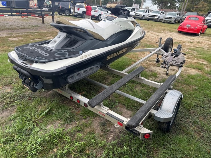 2012-sea-doo-gtx-limited-250-92-hours-showing---s/n:-ca-ydv10455e212-triton-dual-pwc-trailer---vin-image-3
