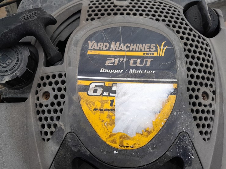 lot#-107-yard-machines-by-mtd-lawn-mower-image-2