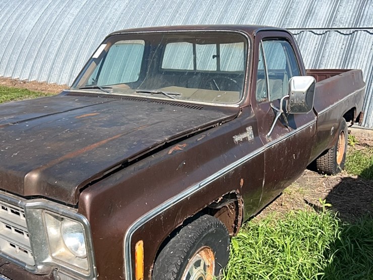 1978-chevy-cheyenne-20-3/4-ton-2-wheel-drive-pick-up,-been-sitting,-sell-as-is-image-20