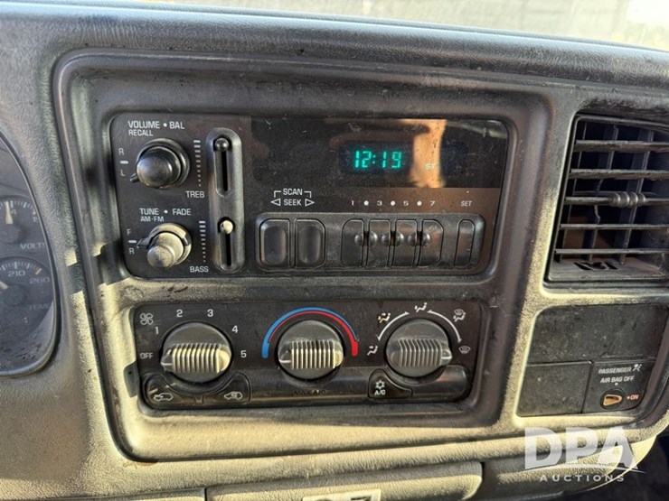 2002-gmc-3500-image-63
