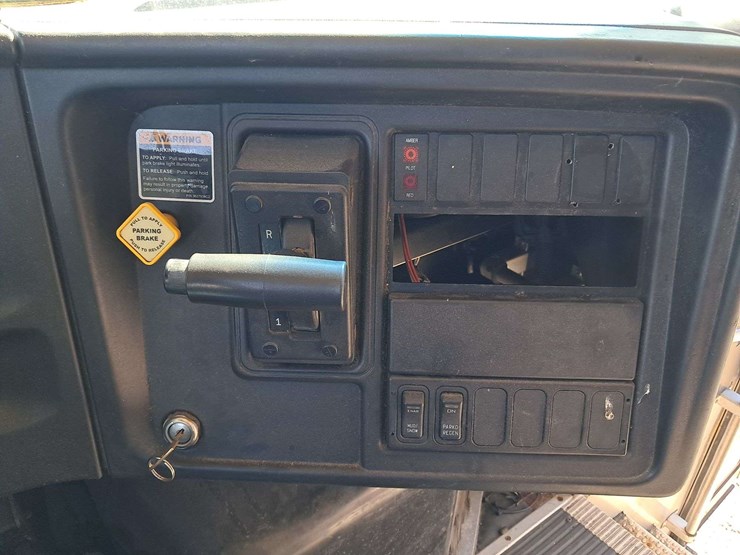 2015-ic-bus-pb105-school-bus-image-19