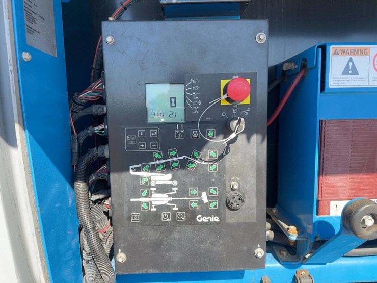 2016-genie-zx135/70-image-18