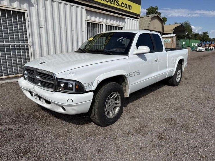 2004-dodge-dakota-image-2