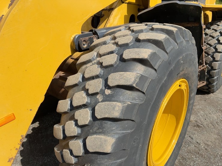 2008-caterpillar-928hz-image-16