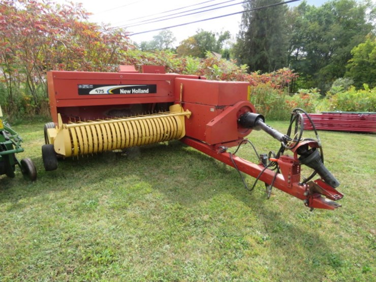 new-holland-575-image-1