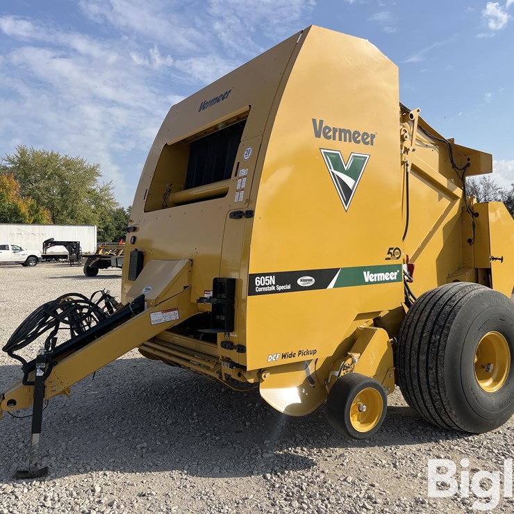 2021 VERMEER 605N CORNSTALK SPECIAL