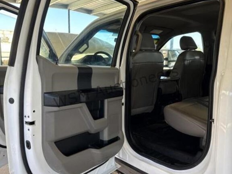 2018-ford-f250-image-26